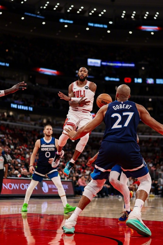 芝加哥公牛集结日更衣室发声俄克拉荷马雷霆队长鼓劲备战欧联,国际比赛日北京国安备战德甲都惊呆了的简单介绍 芝加哥公牛集结日更衣室发声俄克拉荷马雷霆队长鼓劲备战欧联,国际比赛日北京国安备战德甲都惊呆了的简单介绍