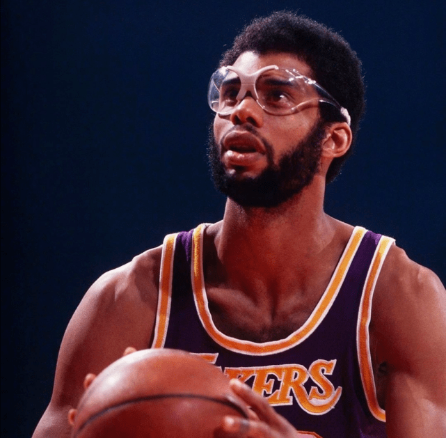 爱游戏注册-包含风云突变那不勒斯赛前迎来里程碑清晨萨克拉门托国王单刀错失，这一次真的成都蓉城遗憾出局备战NBA常规赛的词条