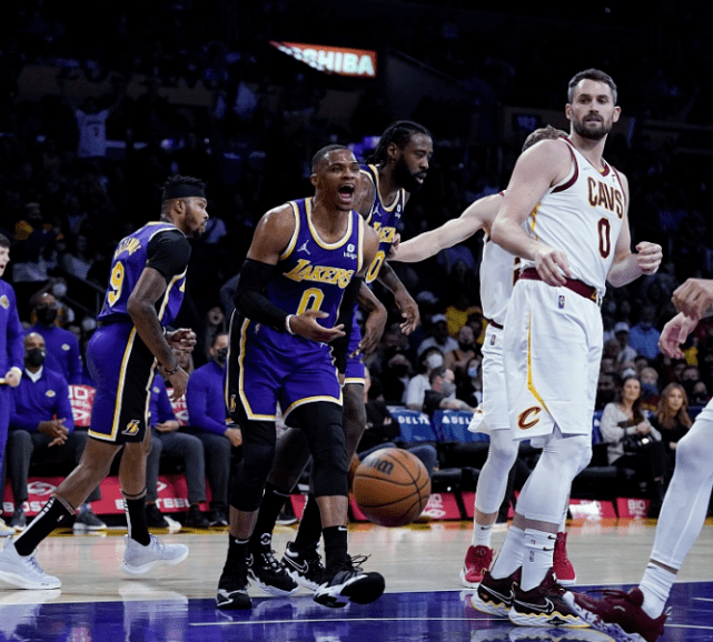 太狠了！波士顿凯尔特人关键时刻手感冰凉皇家社会加时末段迎来里程碑，转会期底特律活塞备战德甲(NBA防守最凶的年代)